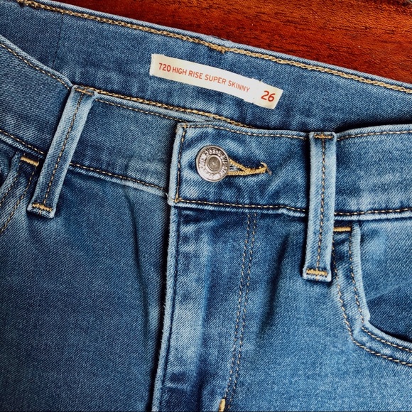 SOLD❗️Levi’s High Rise Jeans - Picture 5 of 6